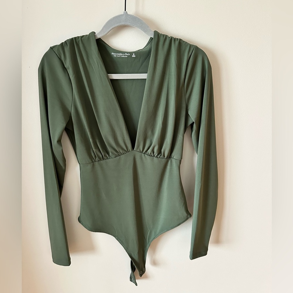 Abercrombie & Fitch Long Sleeve Top - Deep V Neck